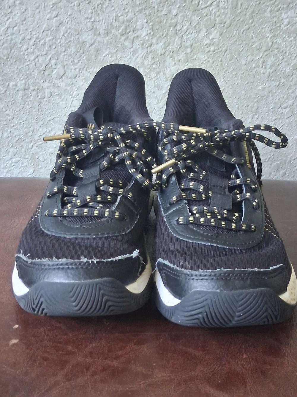 Under Armour Steph Curry 3Z7 Basketball Shoe - Size 3.5Y